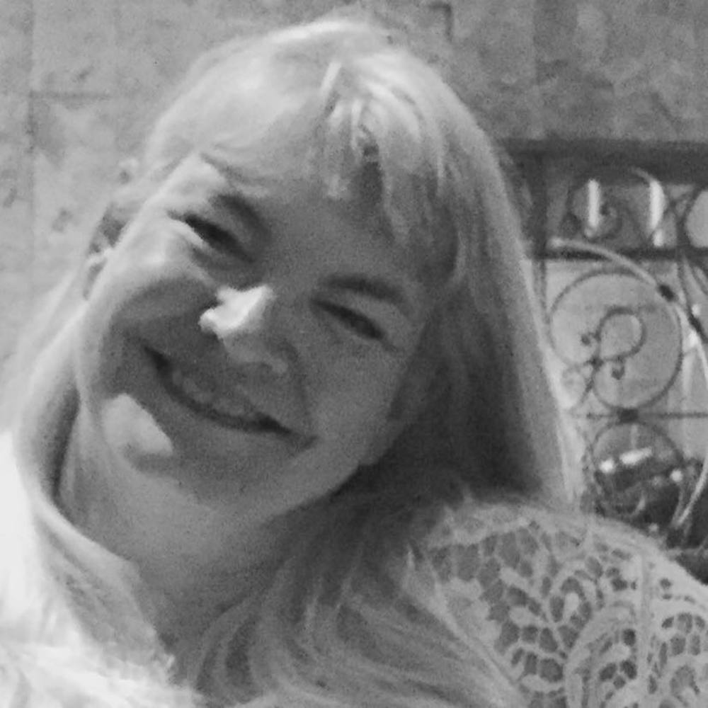 Meet your Posher, Laurie